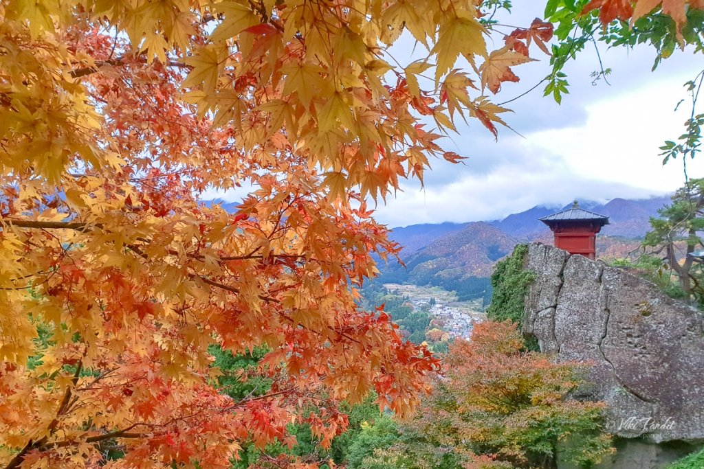 Fall leaves at Yamadera Temple